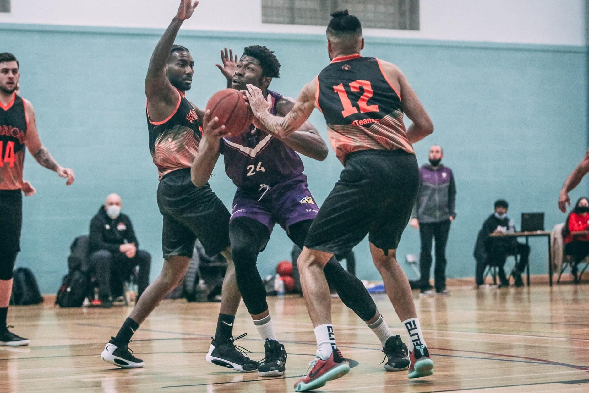 Riders prevail 99 – 97 on the road against Leicester Warriors