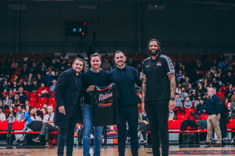 Leicester Riders renew partnership with Everything Branded